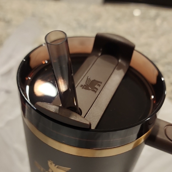 Stanley Chocolate Gold 40 Oz H2.0 Brown Quencher New In Box Authentic - Picture 10 of 14